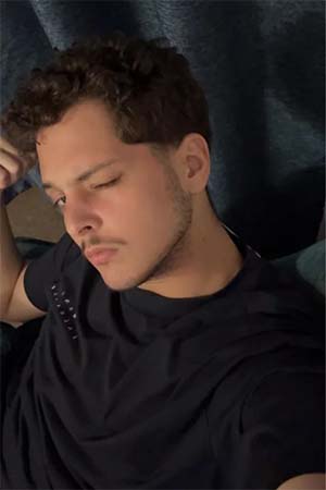 Naze à ma façon, étudiant sur Endoume, Marseille