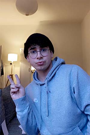 À la rescousse d&rsquo;un gay célibataire de Sedan 08